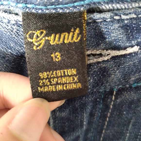 #343 G-Unit Women's Cropped Carpi Low Rise Jeans - Picture 4 of 16